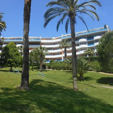 Les Palmiers - Cote D'azur Appartement *